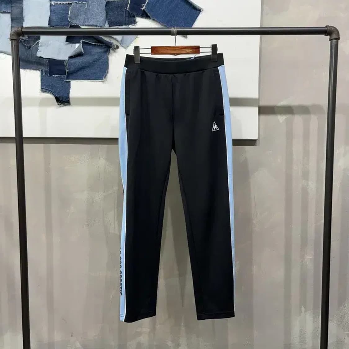 (25~27인치) 르꼬끄 여성 캐주얼 사이드라인 밴딩 운동바지 상품이미지1