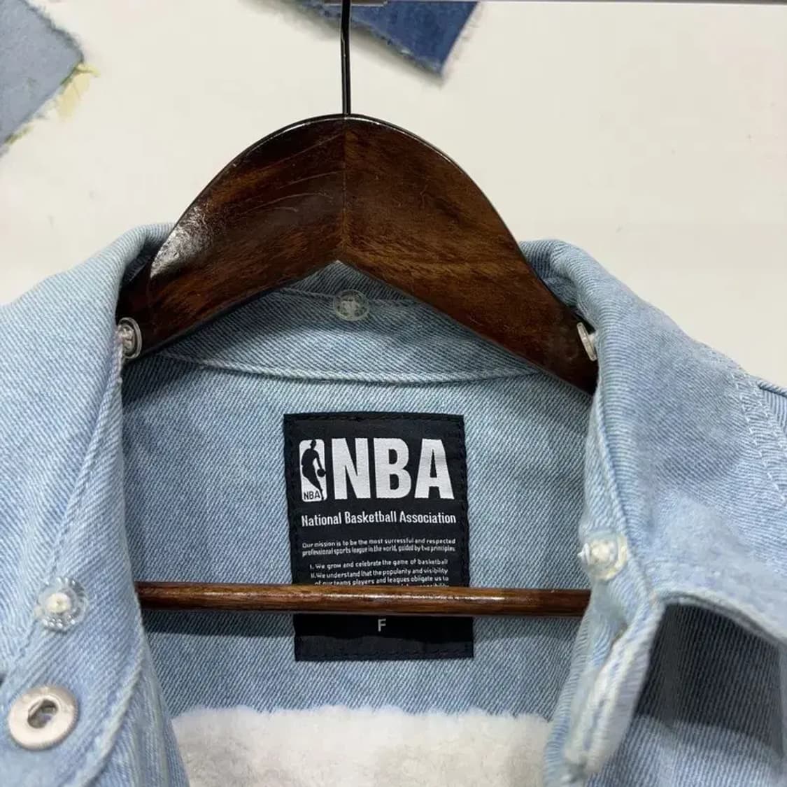 (F) NBA 여성 뉴욕닉스 기모 데님 트러커 청자켓 상품이미지2