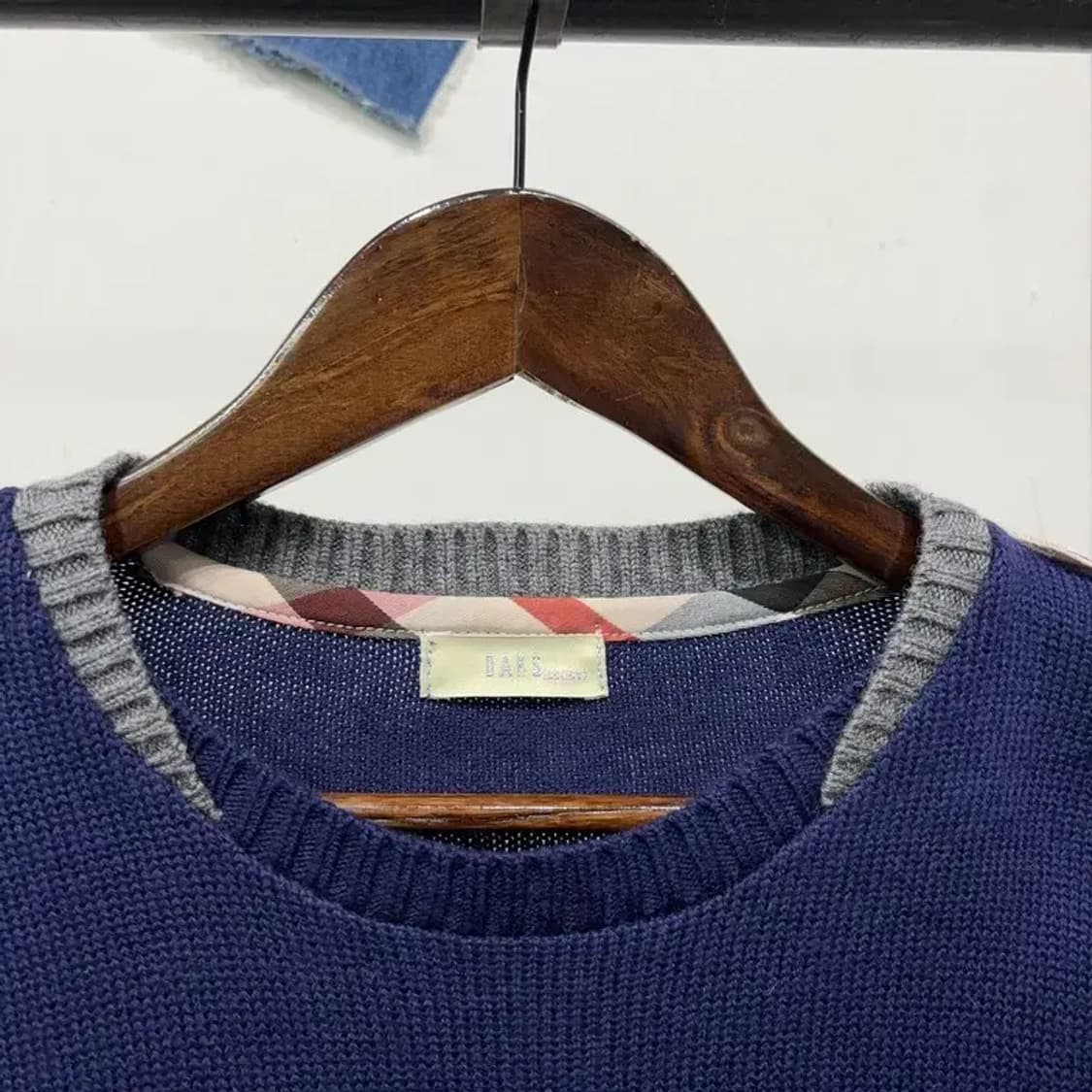 (80) 닥스 여성 클래식 캐주얼 네이비 울 라운드 니트 상품이미지2