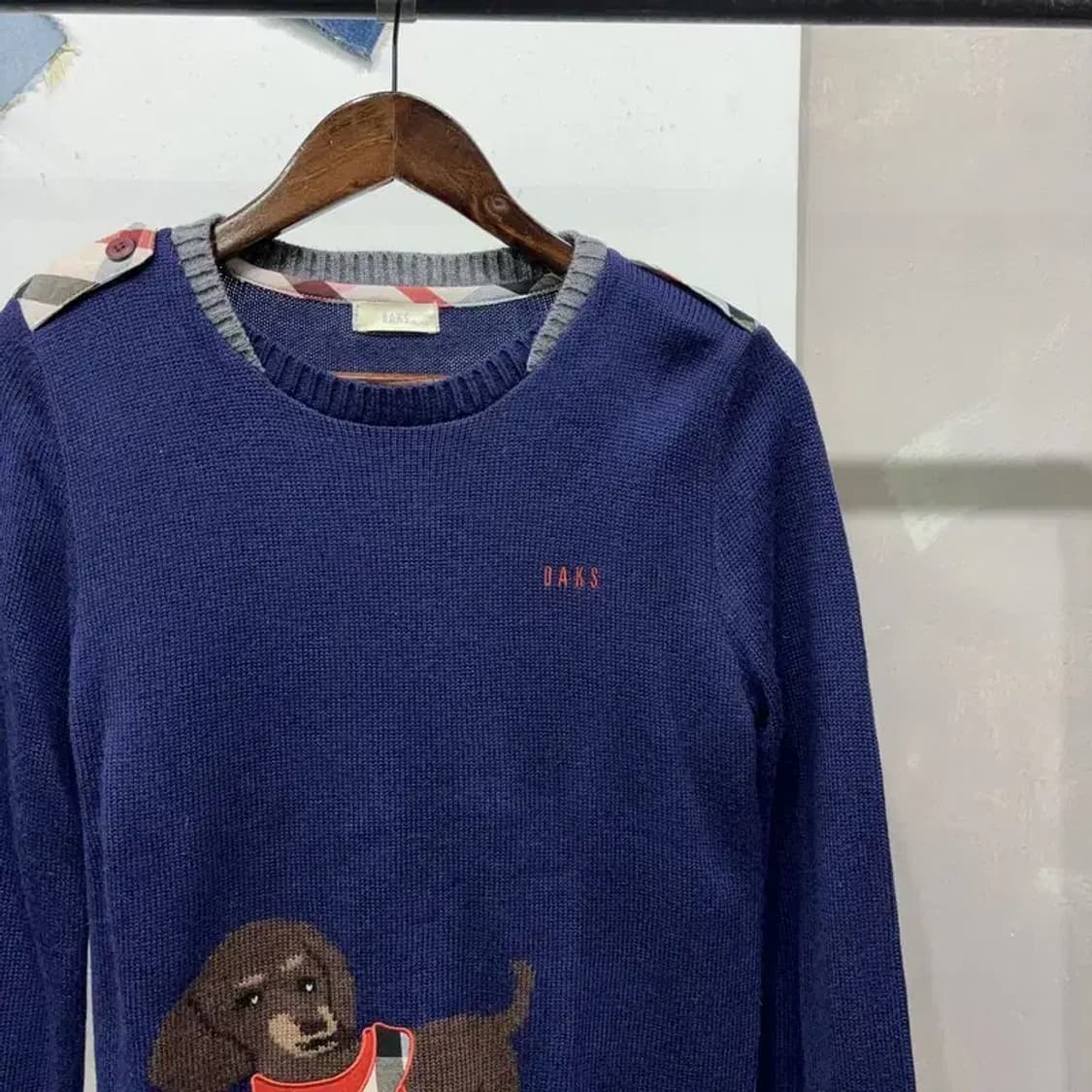 (80) 닥스 여성 클래식 캐주얼 네이비 울 라운드 니트 상품이미지3