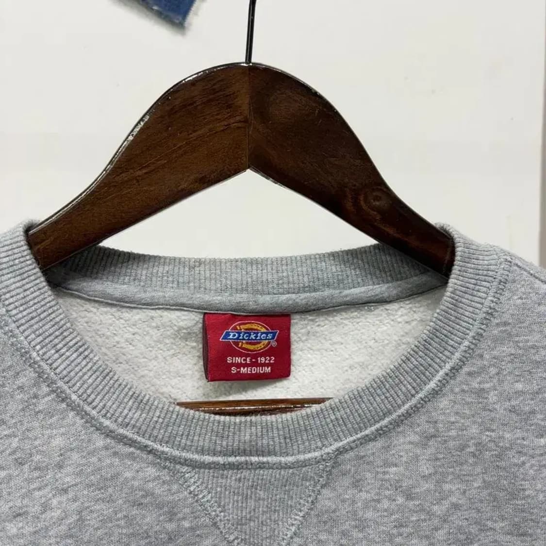 (95) 디키즈 캐주얼 자수 기모 맨투맨 긴팔 티 상품이미지2