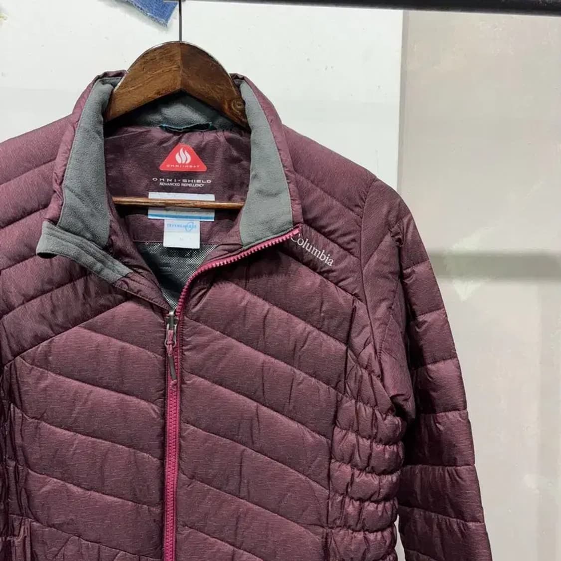 (95) 콜롬비아 여성 등산 아웃도어 경량패딩 자켓 상품이미지3