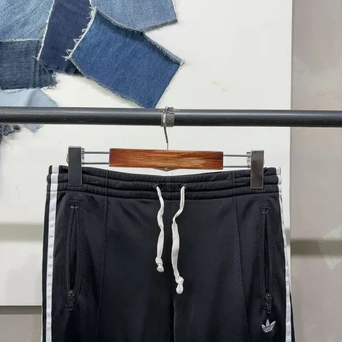 (25~27인치) 아디다스 여성 올드스쿨 파이이버드 약기모 밴딩 바지 상품이미지2