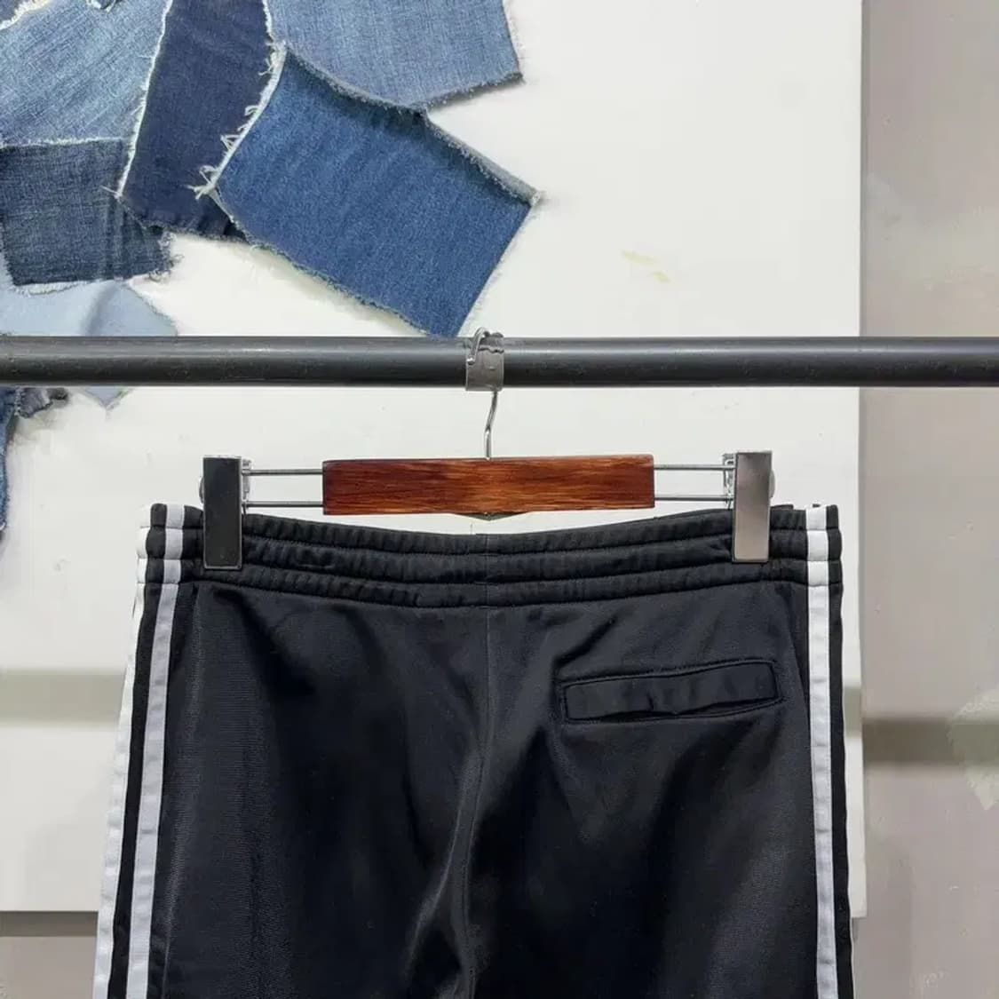 (25~27인치) 아디다스 여성 올드스쿨 파이이버드 약기모 밴딩 바지 상품이미지4