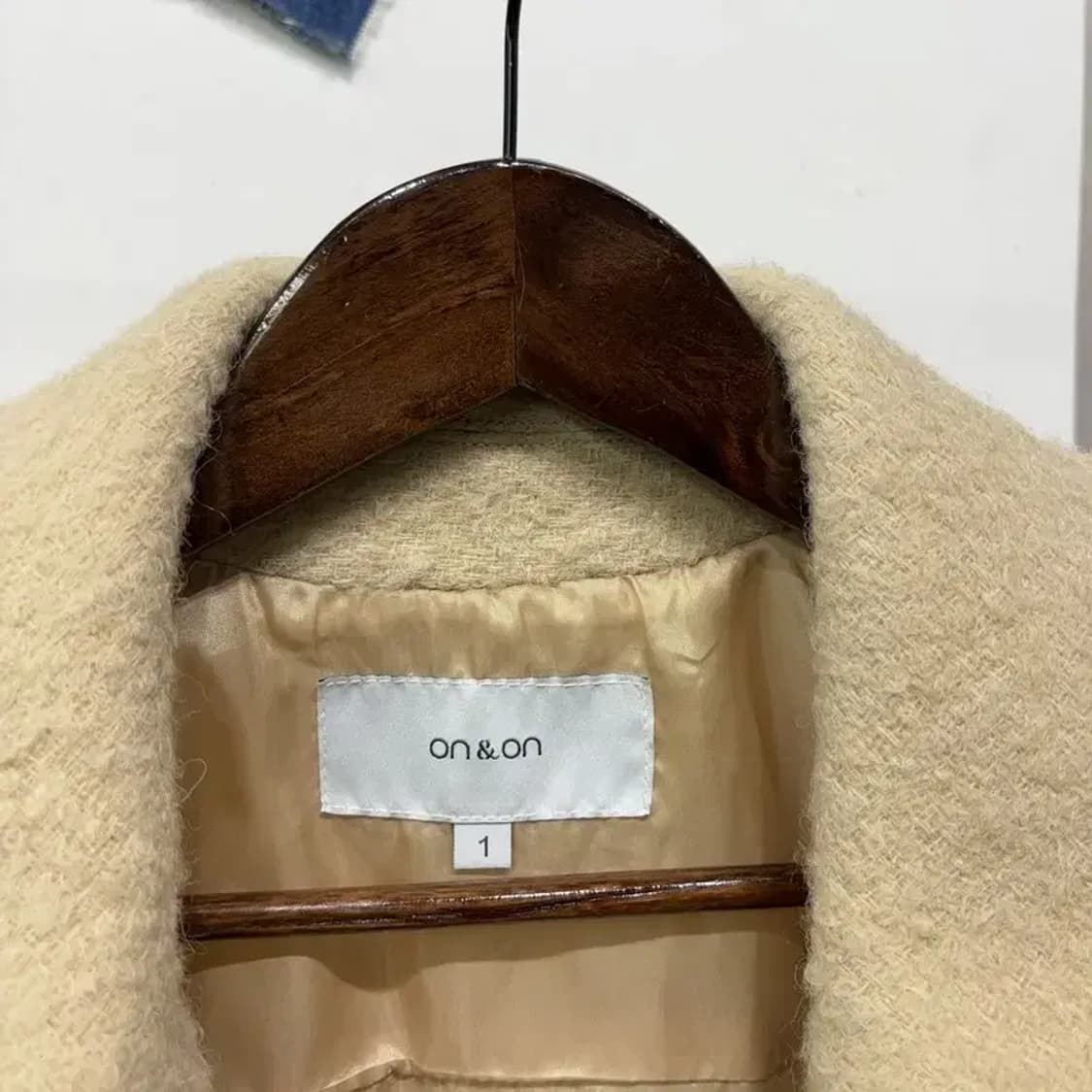 (85) 온앤온 여성 캐주얼 알파카 앙고라 부클 크롭 자켓 상품이미지2