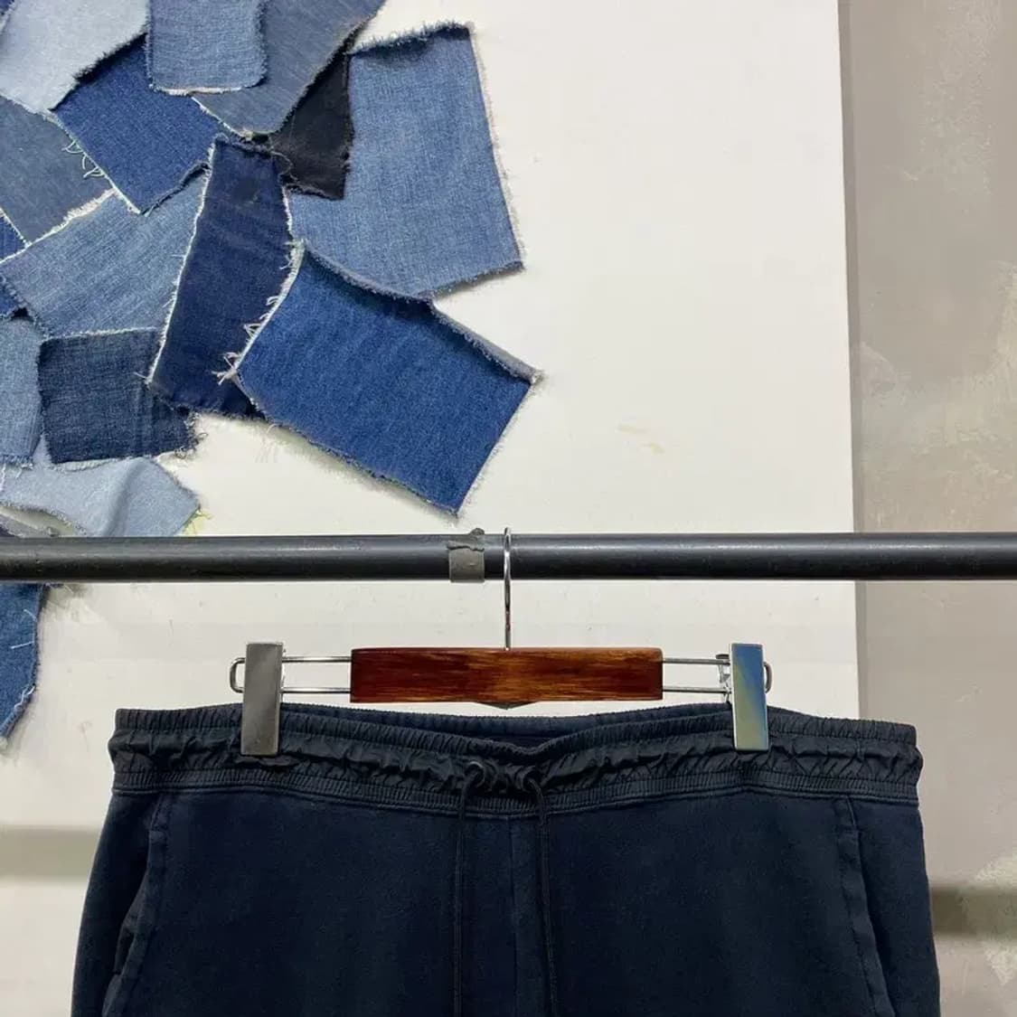 (32~34인치) 나이키 캐주얼 테크팩 밴딩 팬츠 운동바지 상품이미지2