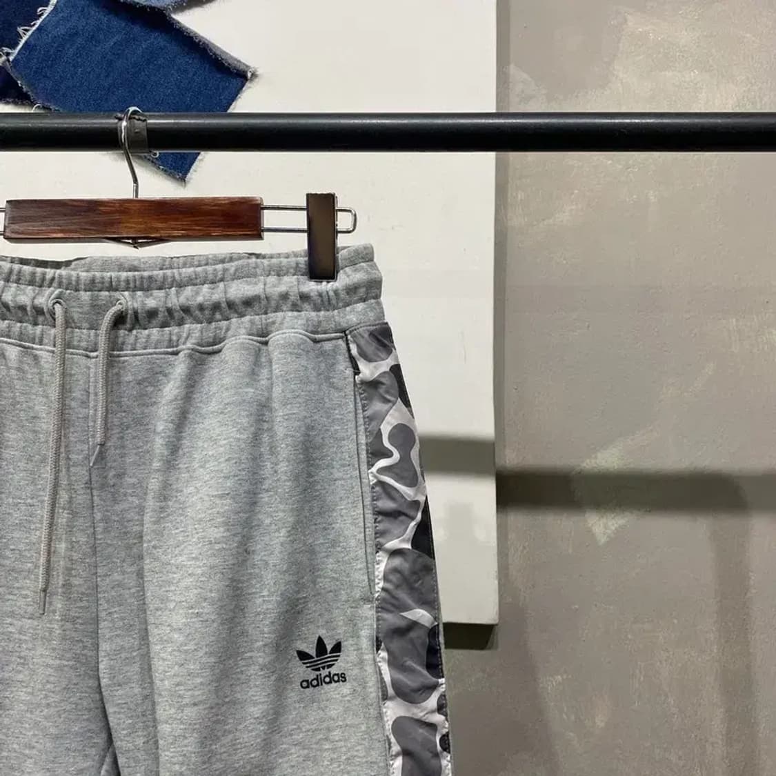 (28~30인치) 아디다스 유로파 카모 밴딩 운동바지 조거팬츠 상품이미지4