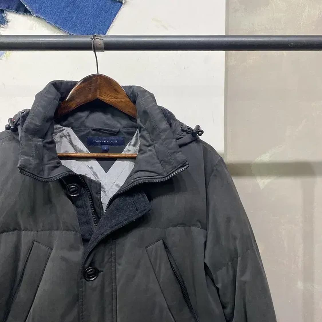 (90) 타미힐피거 캐주얼 투포켓 후드 롱 패딩 점퍼 상품이미지3