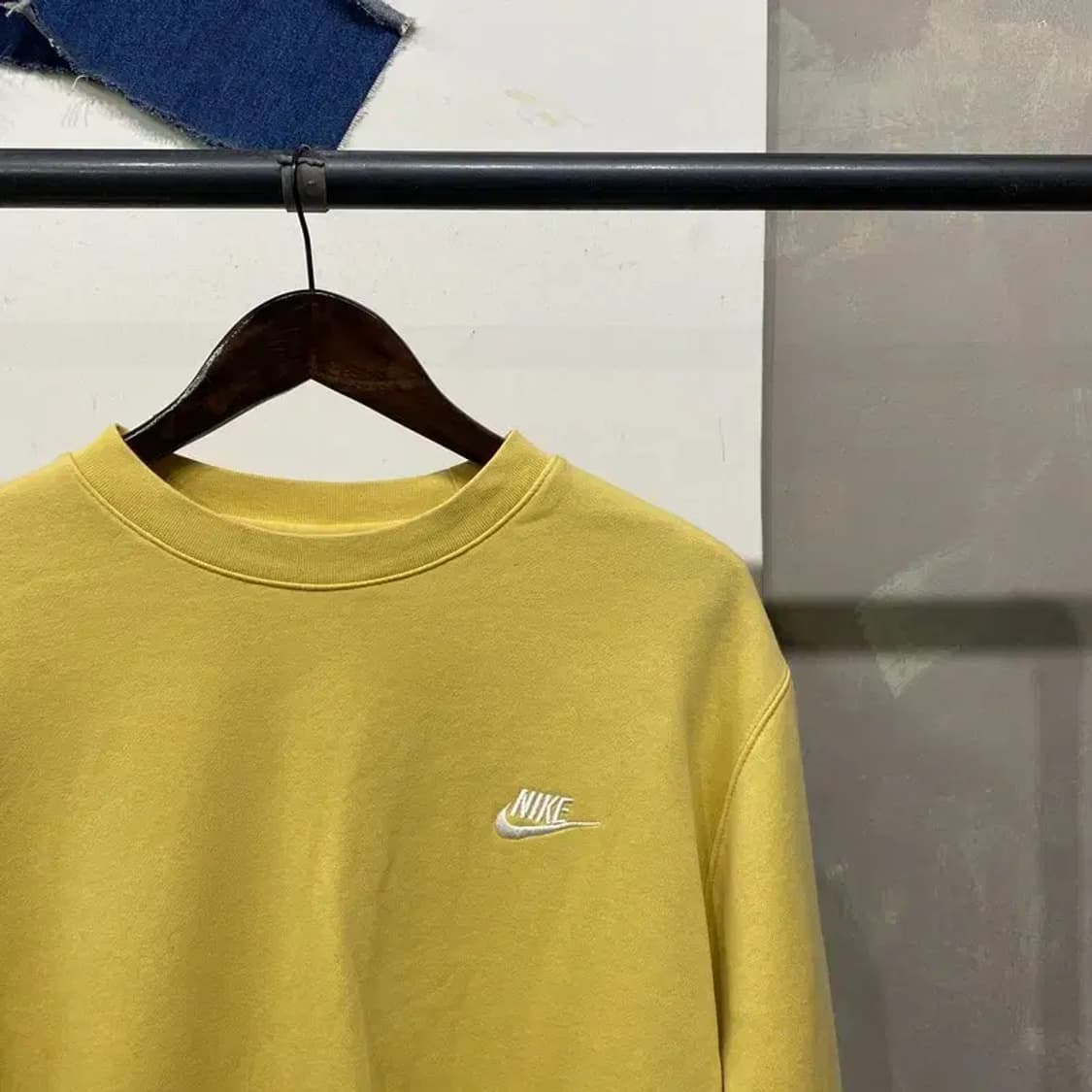 (105) 나이키 스트릿 캐주얼 자수 기모 맨투맨 긴팔 티 상품이미지3
