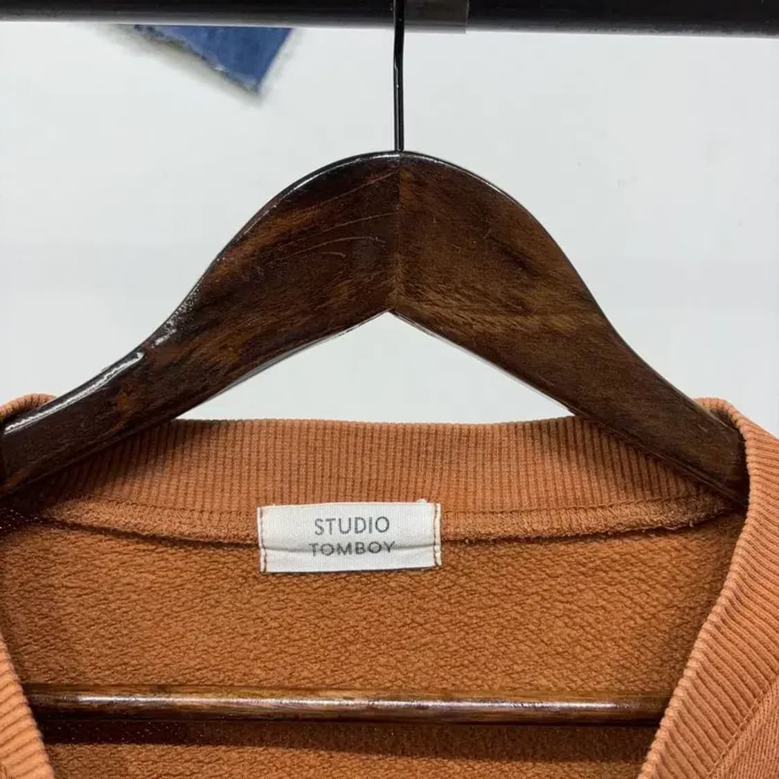 (F) 스튜디오톰보이 여성 캐주얼 크롭 맨투맨 긴팔 티 상품이미지2