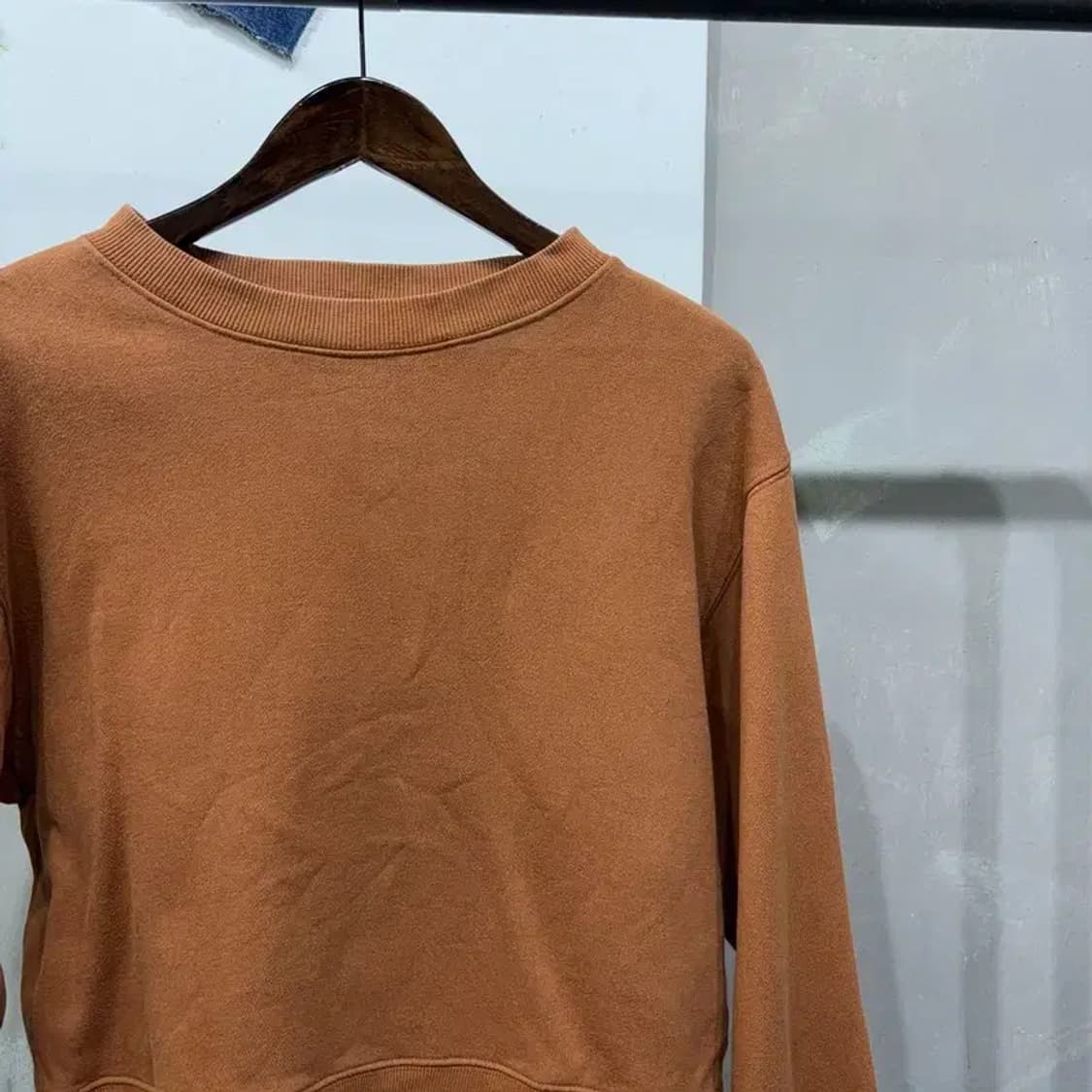 (F) 스튜디오톰보이 여성 캐주얼 크롭 맨투맨 긴팔 티 상품이미지3