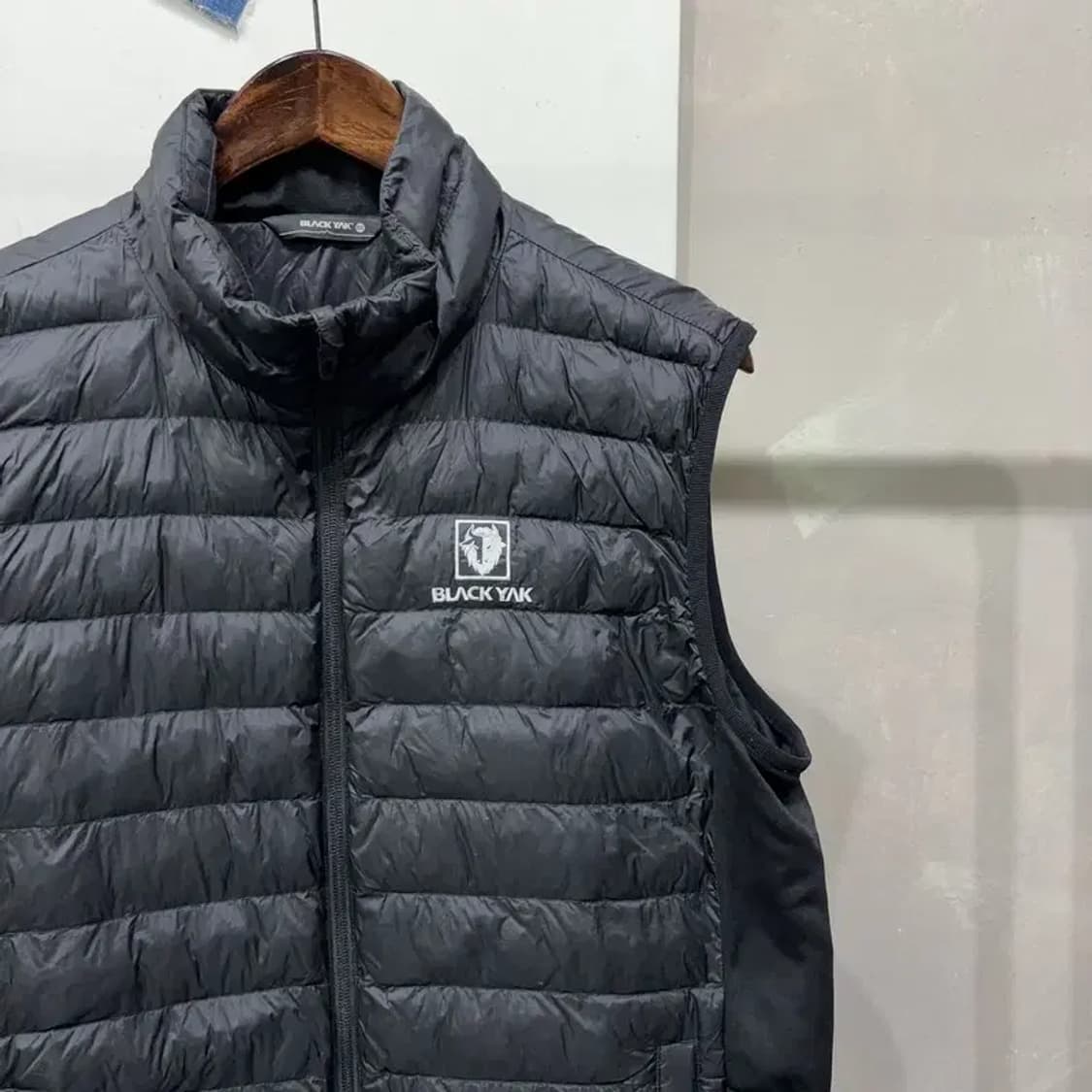 (105) 블랙야크 등산 아웃도어 경량패딩 조끼 상품이미지3
