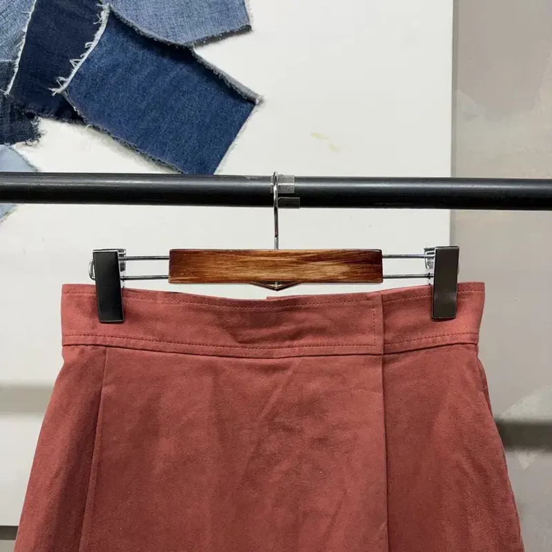 (26인치) 질스튜어트 여성 캐주얼 벨벳 롱 스커트 상품이미지2