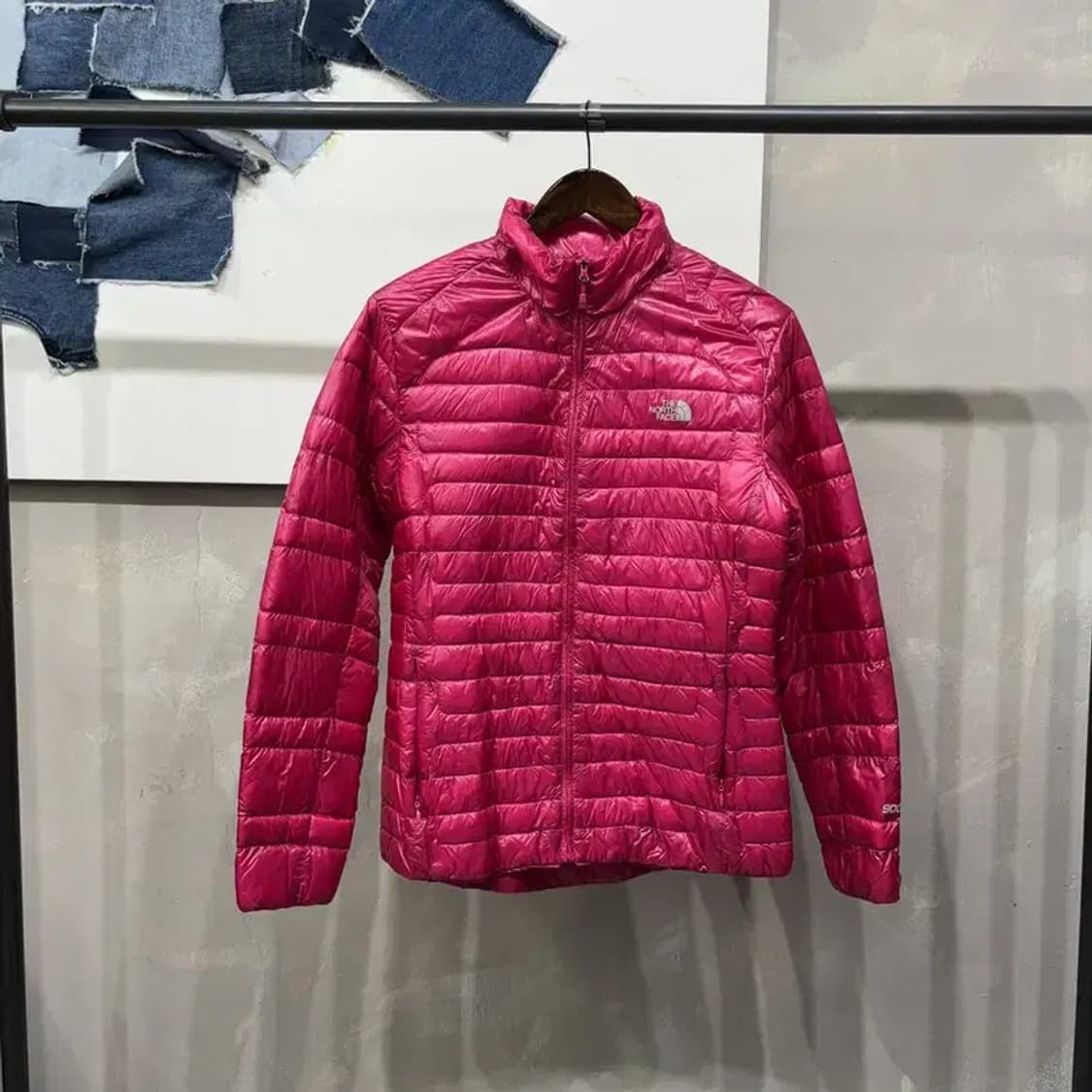 (90) 노스페이스 여성 구스다운 핑크 거위털 경량패딩 상품이미지1