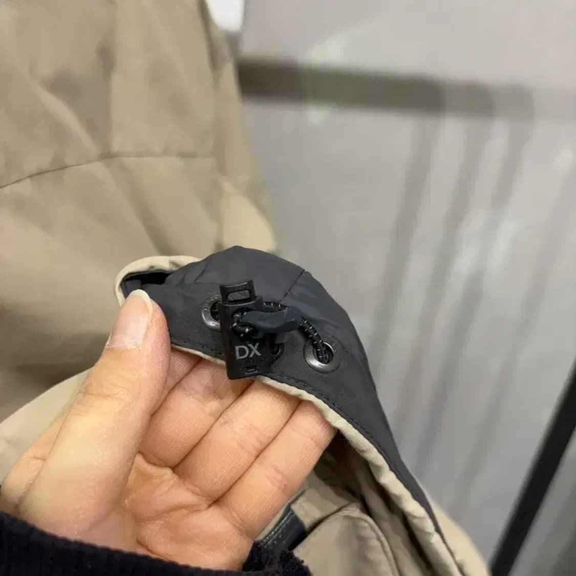 (95) 디스커버리 아웃도어 구스다운 거위털 멀티포켓 하프패딩 상품이미지5