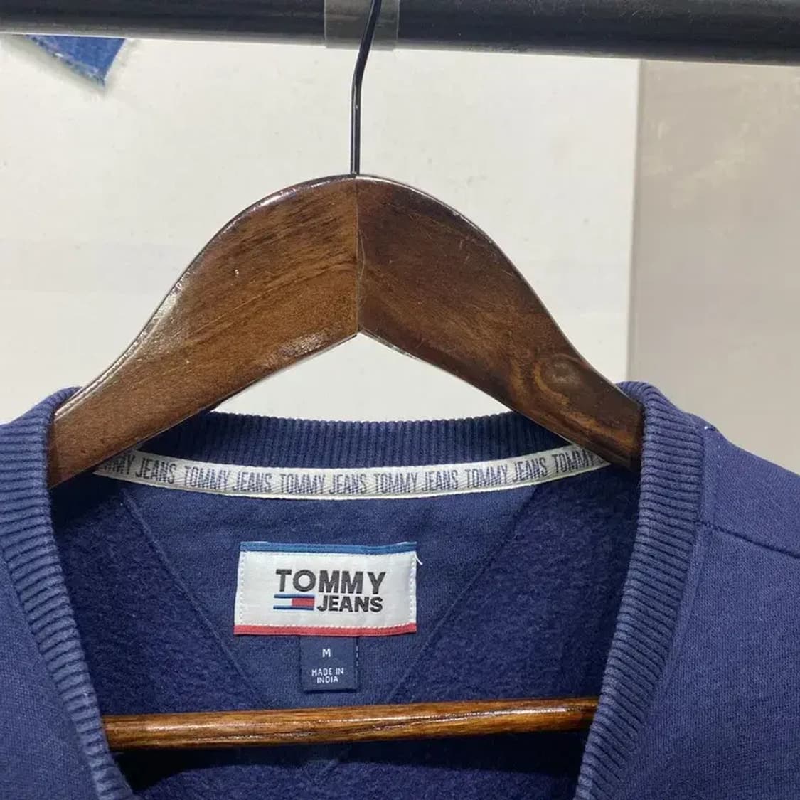 (100) 타미진스 캐주얼 자수 기모 맨투맨 긴팔 티 상품이미지2