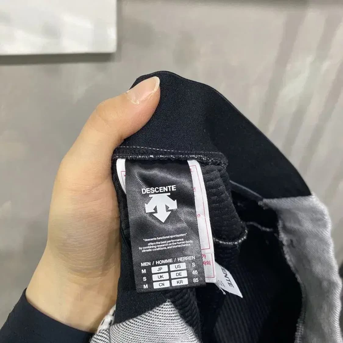 (28~30인치) 데상트 스포츠 로고 밴딩 트레이닝팬츠 바지 상품이미지5