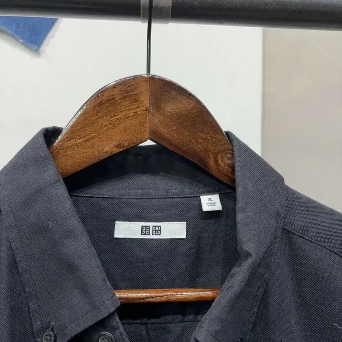 (105) 유니클로 캐주얼 베이직 포켓 블랙 셔츠 남방 상품이미지2