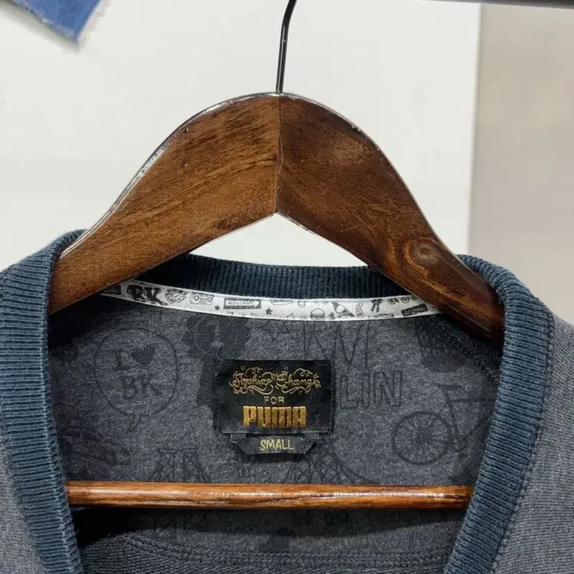 (90) 퓨마X소피아 여성 캐주얼 자수 맨투맨 긴팔 티 상품이미지2