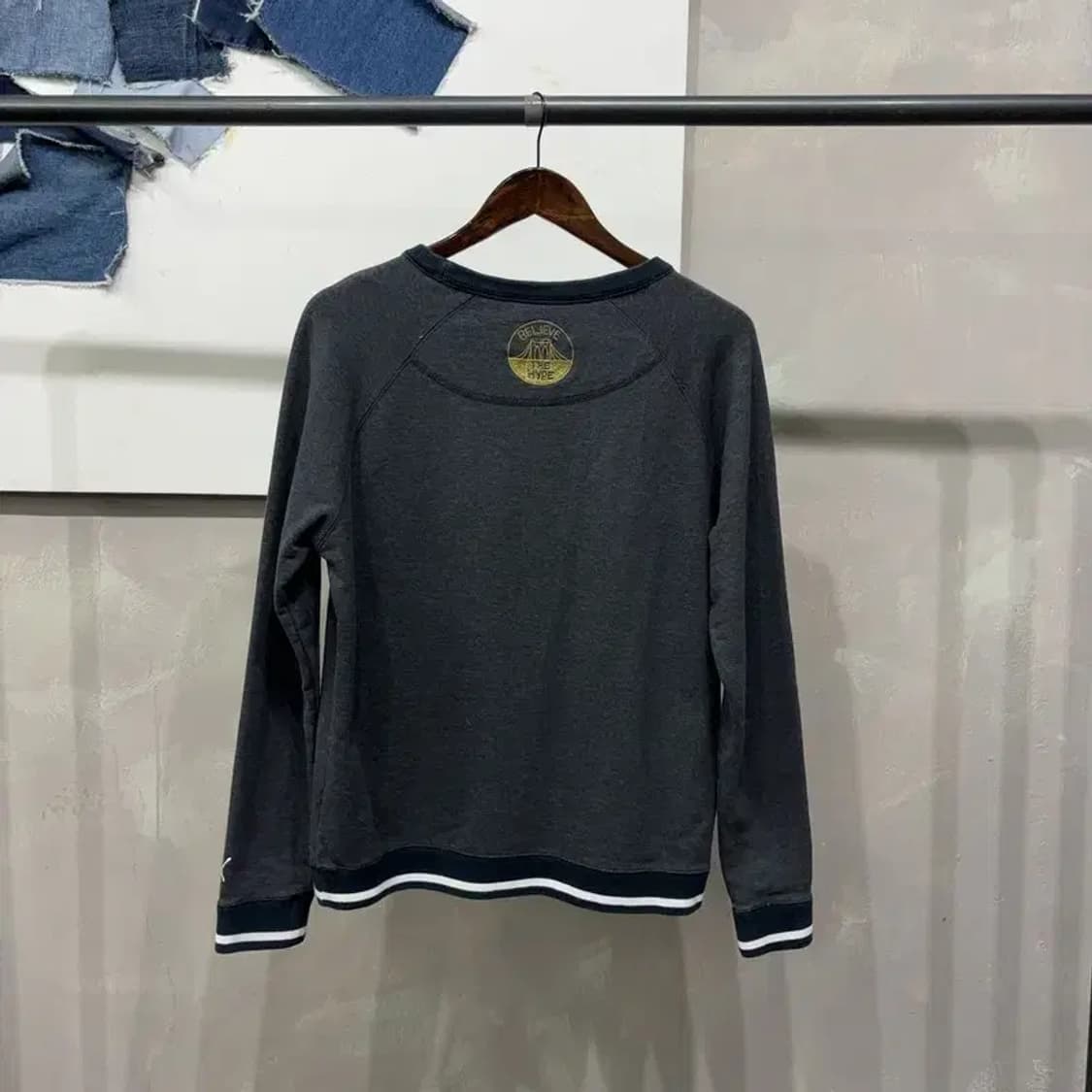 (90) 퓨마X소피아 여성 캐주얼 자수 맨투맨 긴팔 티 상품이미지4