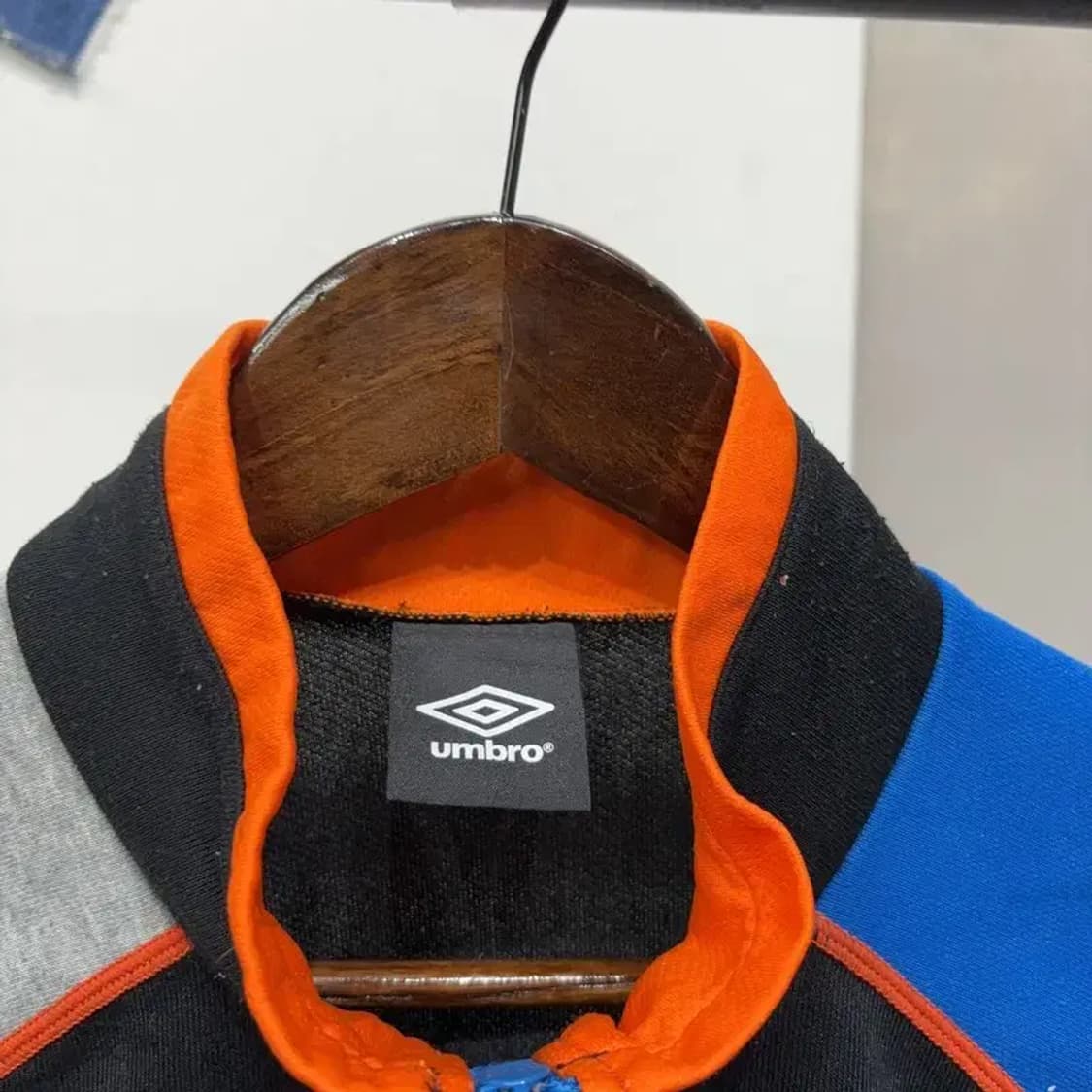 (95) 엄브로 여성 운동 스포츠 배색 프린팅 집업 자켓 상품이미지2