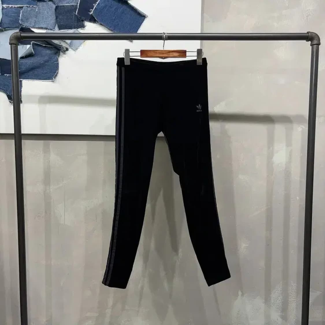 (25~26인치) 아디다스 여성 스트릿 운동 밴딩 벨벳 레깅스 상품이미지1