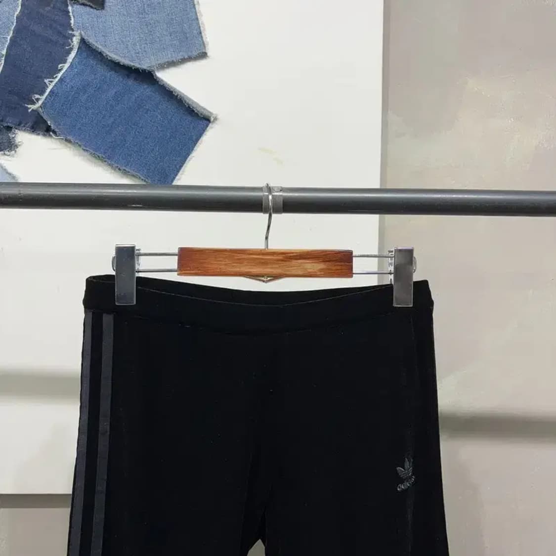 (25~26인치) 아디다스 여성 스트릿 운동 밴딩 벨벳 레깅스 상품이미지2