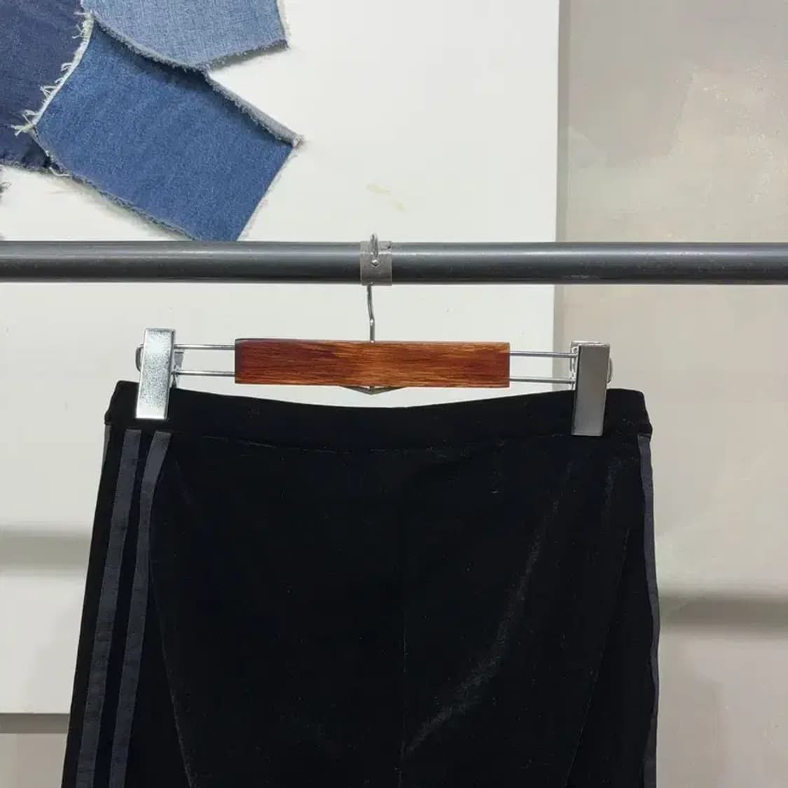 (25~26인치) 아디다스 여성 스트릿 운동 밴딩 벨벳 레깅스 상품이미지4