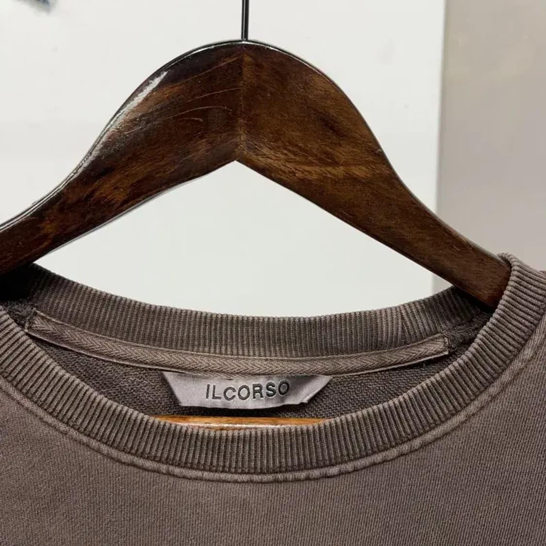 (100) 일꼬르소 캐주얼 브라운 무지 맨투맨 긴팔 티 상품이미지2
