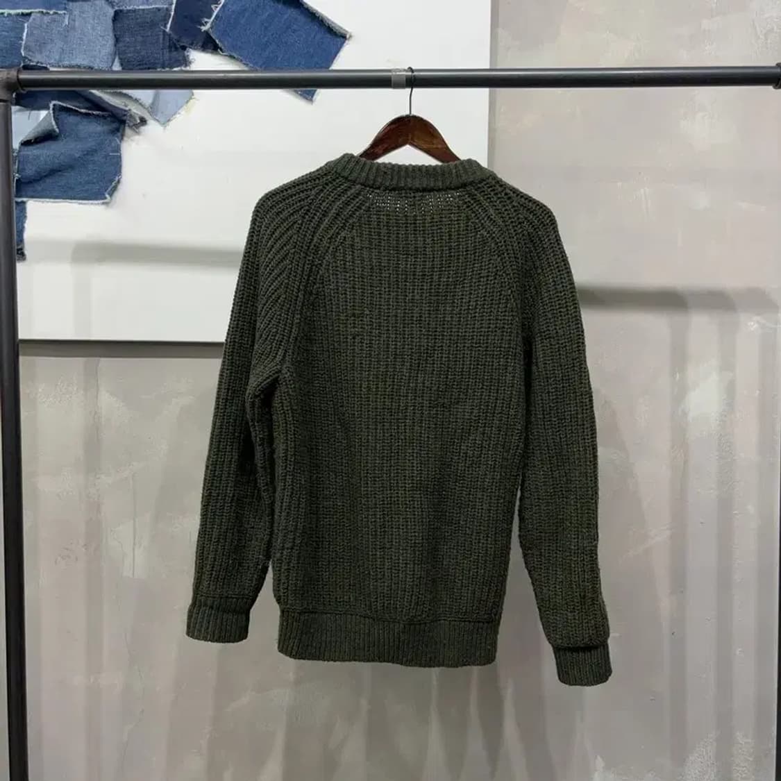 (105) 유니클로 캐주얼 베이직 라운드 니트 상품이미지4