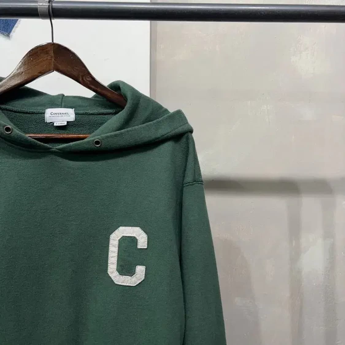 (105) 커버낫 캐주얼 스트릿 자수 후드티 상품이미지3