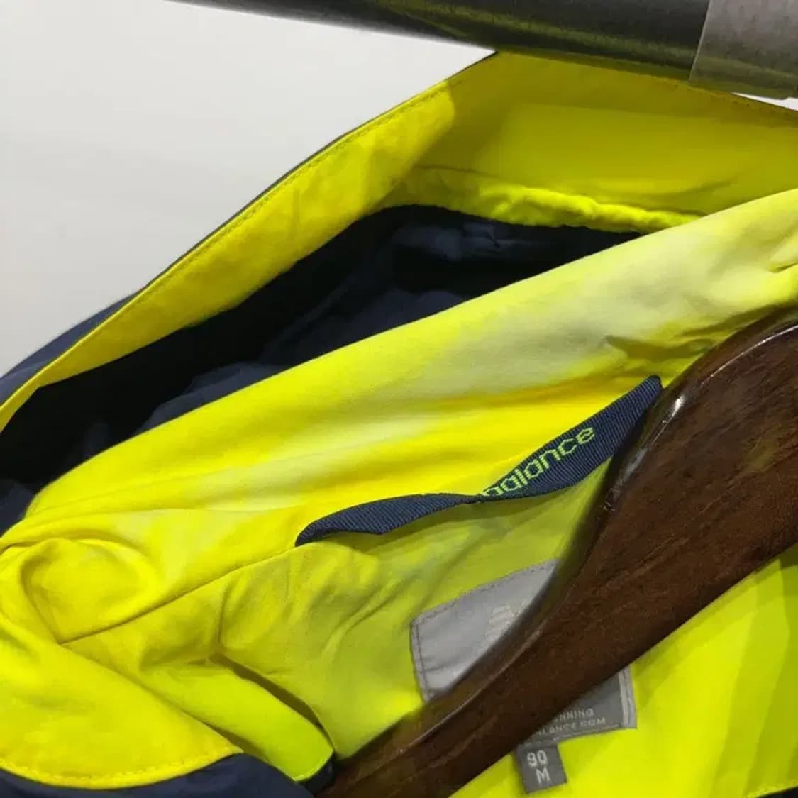 (95) 뉴발란스 여성 캐주얼 후드 바람막이 자켓 상품이미지6