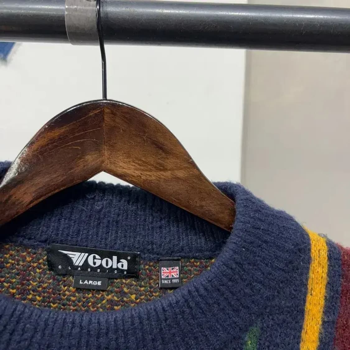 (100) 골라 스트릿 캐주얼 스트라이프 자수 니트 상품이미지2