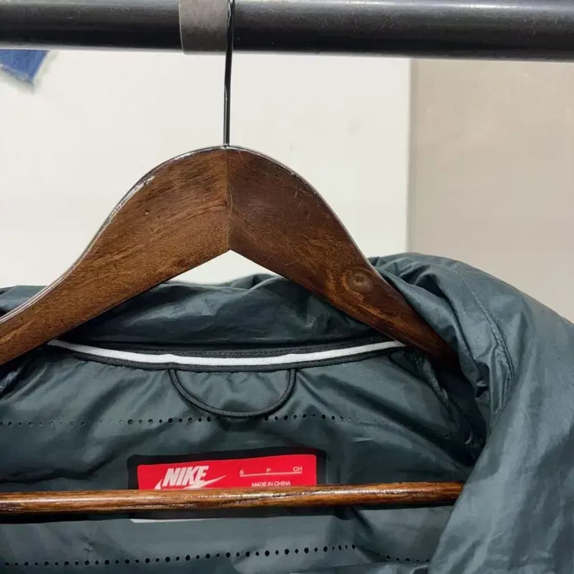 (90) 나이키 여성 테크팩 에어로로프트 롱 경량패딩 자켓 상품이미지2