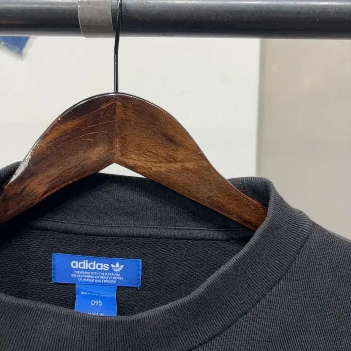 (105) 아디다스 스트릿 유로파 빅로고 맨투맨 긴팔 티 상품이미지2