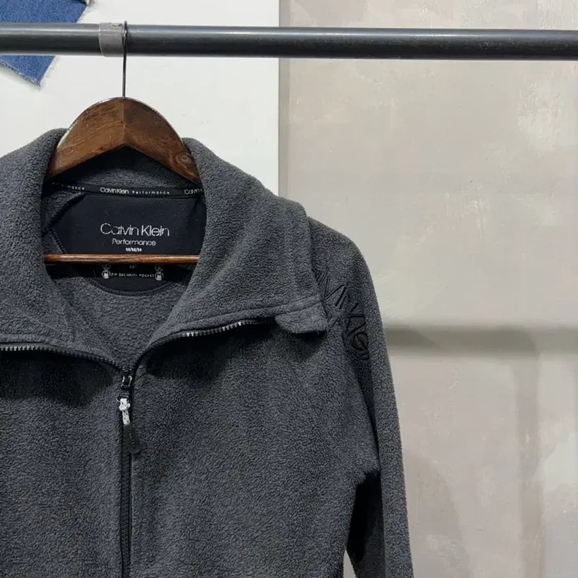 (95) 캘빈클라인 CK 여성 캐주얼 자수 후리스 플리츠 자켓 상품이미지3