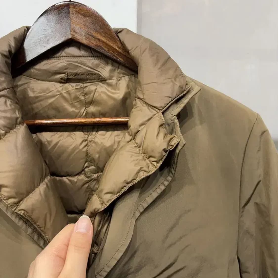 (95) 헤지스 여성 캐주얼 구스다운 거위털 내피 패디드 롱코트 상품이미지5