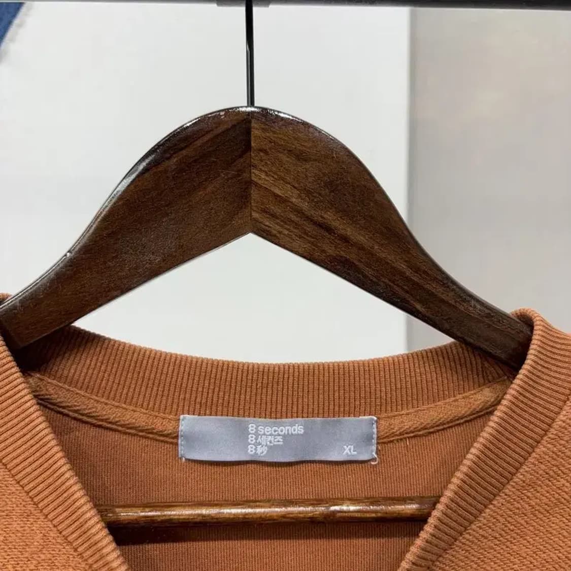 (105) 에잇세컨즈 캐주얼 프린팅 테리 맨투맨 긴팔 티 상품이미지2