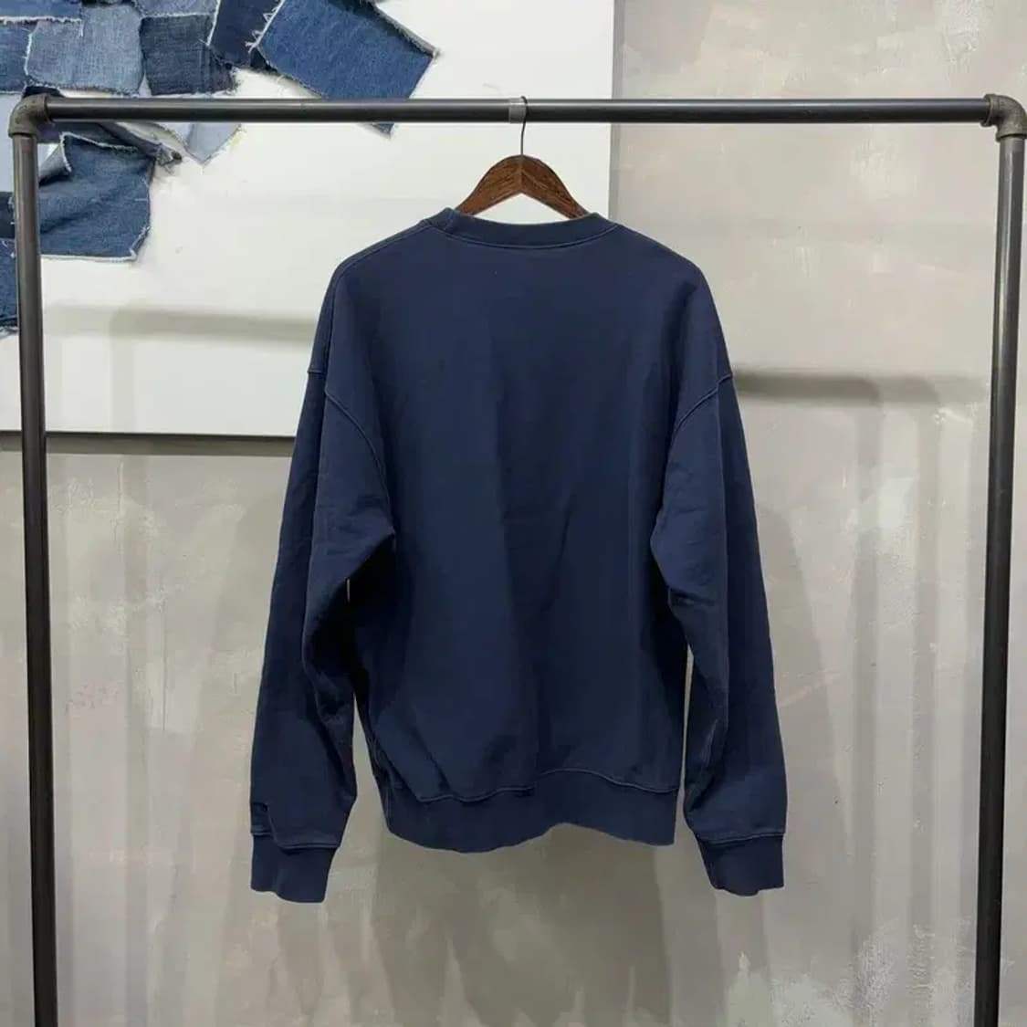 (105) 아웃스탠딩 캐주얼 스트릿 프린팅 네이비 맨투맨 긴팔 티 상품이미지4