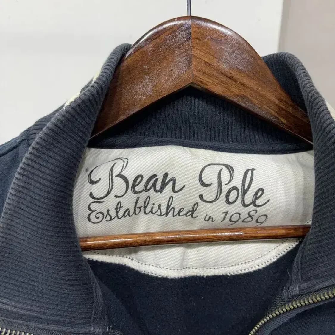 (100) 빈폴 캐주얼 백프린팅 하프집업 네이비 맨투맨 긴팔 티 상품이미지2