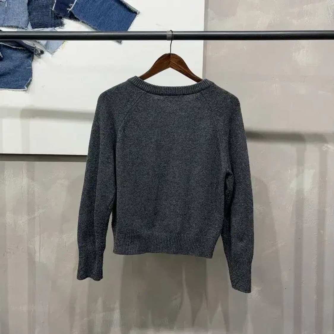 (85) 에잇세컨즈 여성 캐주얼 브이넥 캐시미어 울 니트 상품이미지4