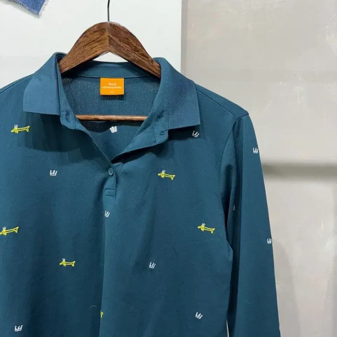 (100) 루이까스텔 여성 골프 스포츠 자수 기능성 긴팔 카라티 상품이미지3