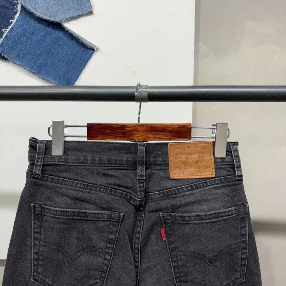 (28인치) 리바이스 511 블랭크탭 스판 흑청바지 블랙진 데님팬츠 상품이미지4