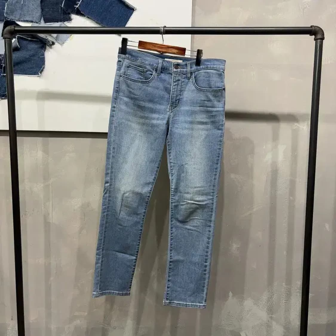 (30인치) 리바이스 312 여성 샤핑슬림 스판 연청바지 데님팬츠 상품이미지1