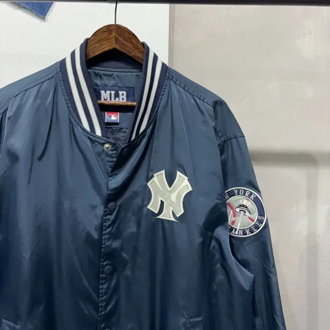 (110) MLB 뉴욕양키스 올드스쿨 야구잠바 바시티자켓 상품이미지3