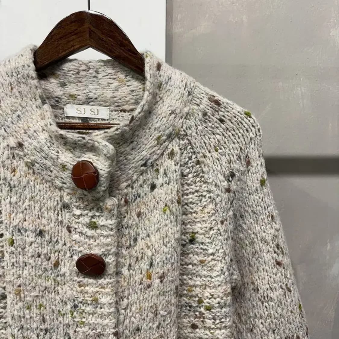 (90) SJSJ 한섬 여성 캐주얼 3버튼 포켓 울 니트 롱코트 상품이미지3