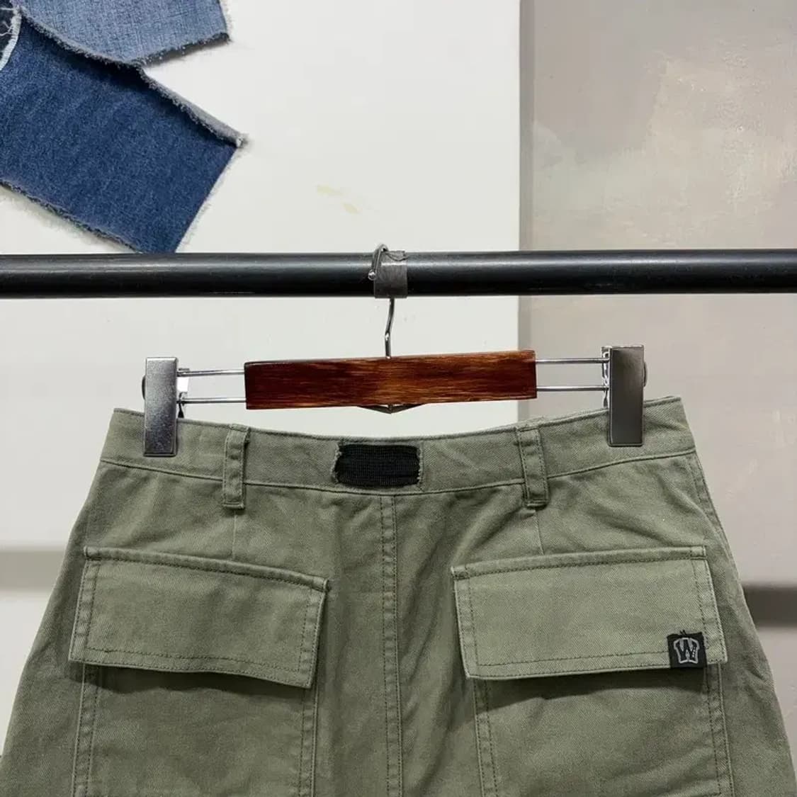 (26인치) 후아유 여성 캐주얼 벨티드 투포켓 미니스커트 치마 상품이미지4