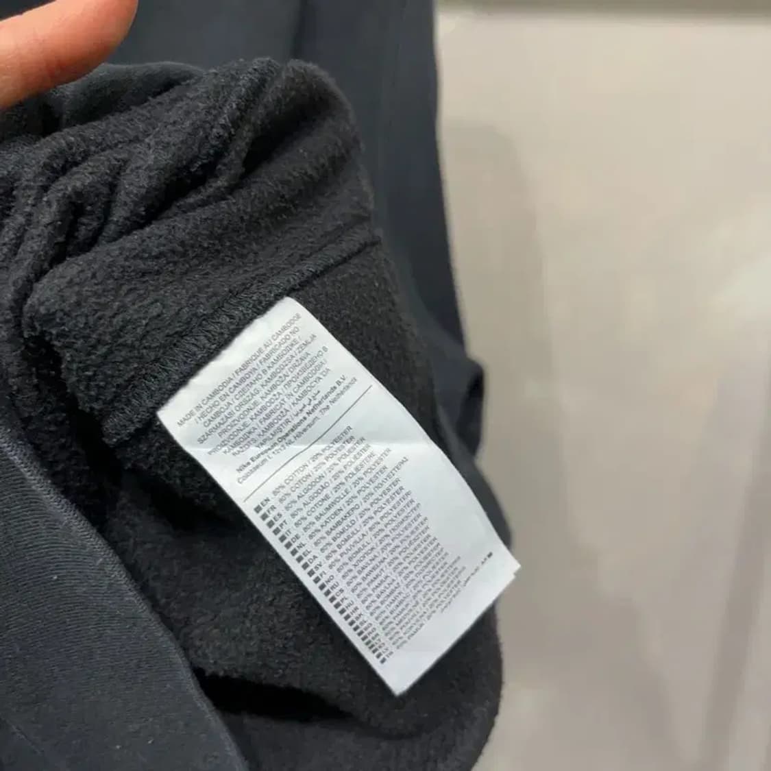 (105) 나이키 캐주얼 자수 블랙 기모 맨투맨 긴팔 티 상품이미지5