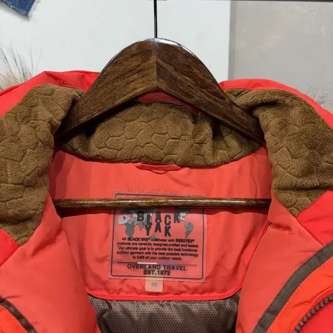 (95) 블랙야크 등산 아웃도어 고어텍스 구스다운 거위털 패딩 상품이미지2