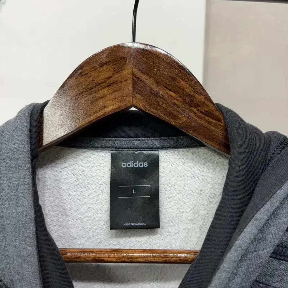 (100) 아디다스 캐주얼 프린팅 기모 후드집업 자켓 상품이미지2